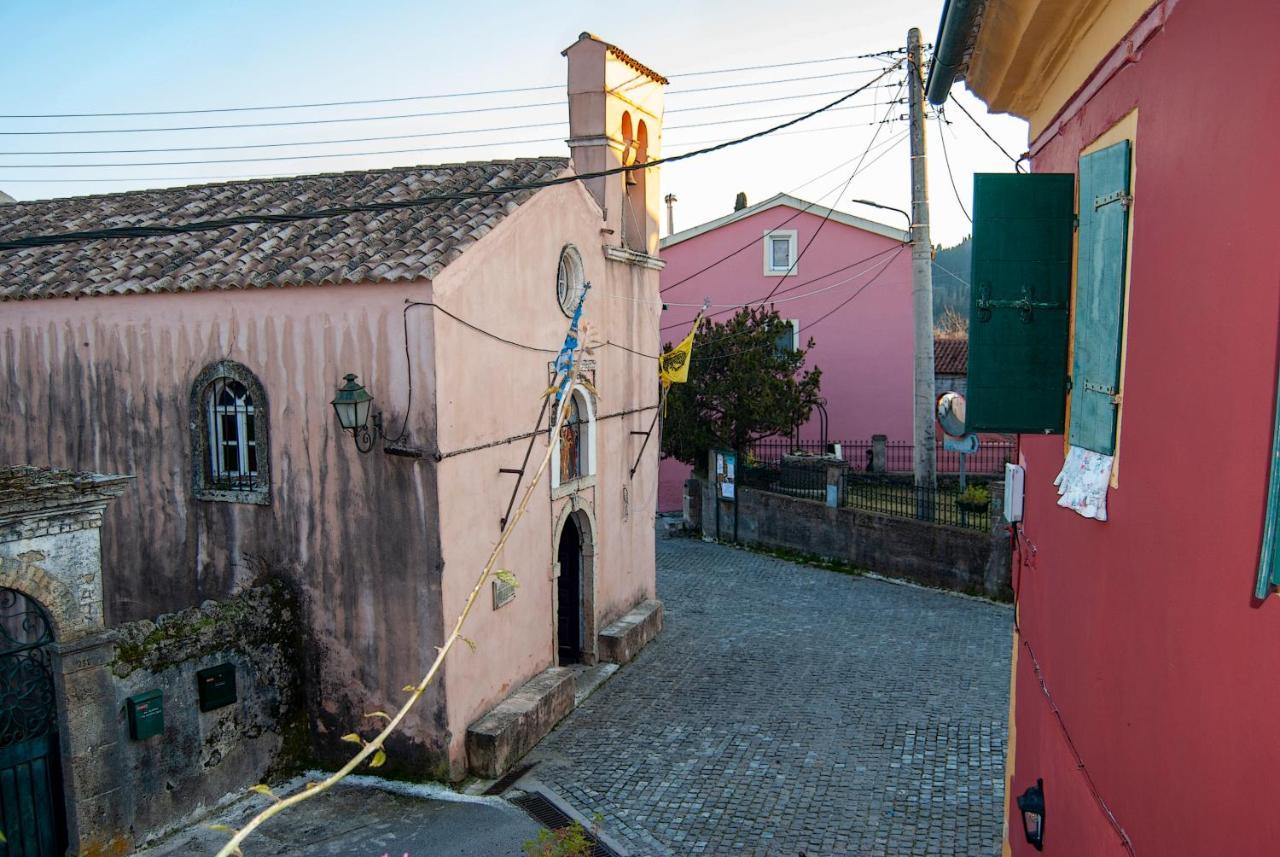 Yangos Traditional Home Kouramádes Exteriér fotografie